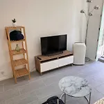 Apartment Cocon Des Poetes Non Fumeur Quartier Victor Hugo Centre Beziers